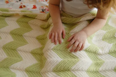 8.chevron-baby-blanket free crochet pattern