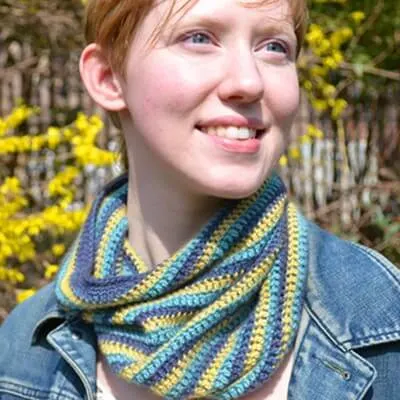 13.free how to tutorial infinity scarf cowl easy