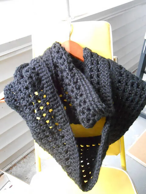 25.chunky crochet infinity cowl free  pattern