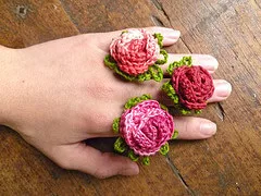 32. flower rose tiny small crochet ring with leaves free tutorial.