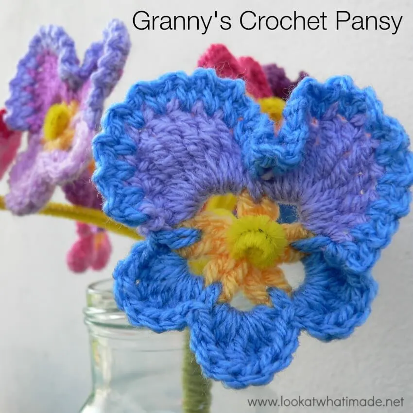 49.flower Grannys-Crochet-Pansy-Pattern