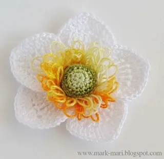 5.five petal easy crochet flower free pattern