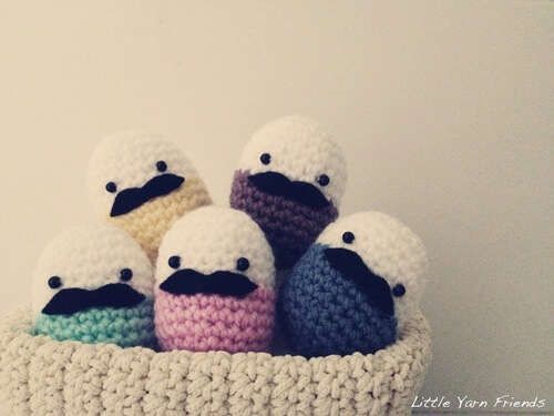 7.easter egg crochet moustache decor free pattern