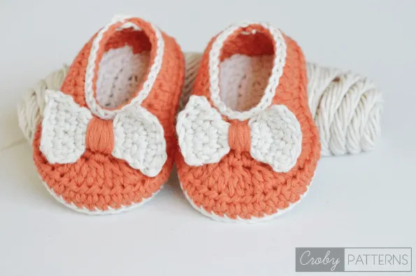 12.easy newborn baby bootie free crochet pattern
