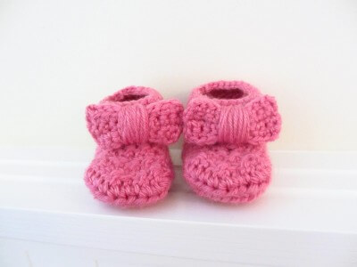 37.bow booties crochet easy free pattern