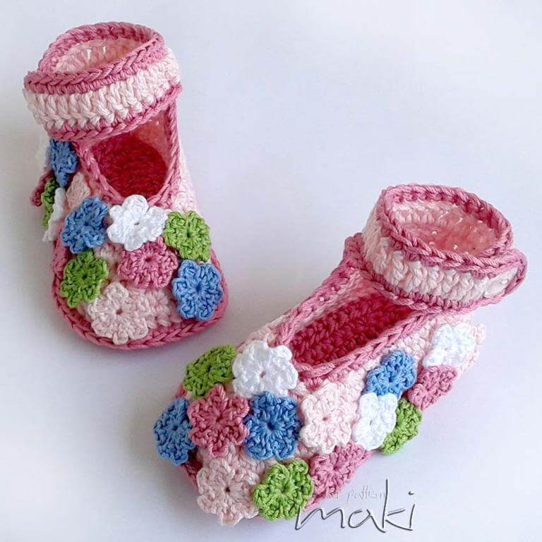 49.baby bootiesFREEcrochetpatternTinyflower_1