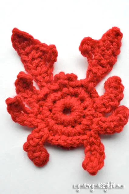 9. a cute crawly crab crochet applique tutorial