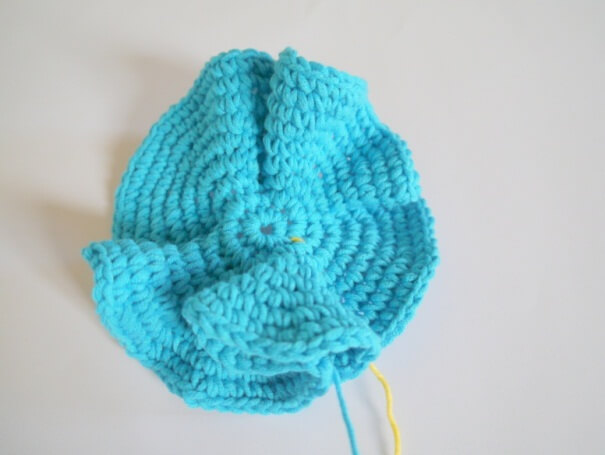 crochet brim beanie free pattern by jennyandteddy3
