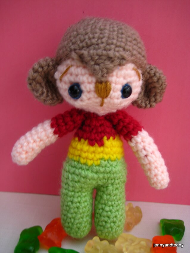 Nicky monkey free amigurumi pattern by jennyandteddy