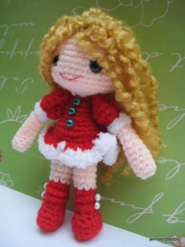 2-santa-helper-free-amigurumi-crochet-pattern