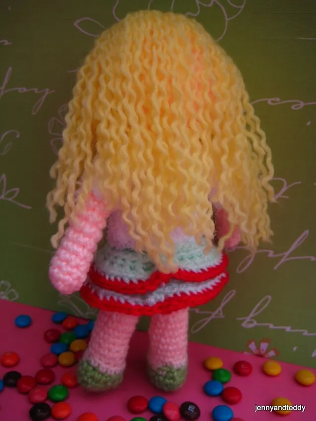 amy-girl-doll-free-amigurumi-crochet-pattern-jpg2