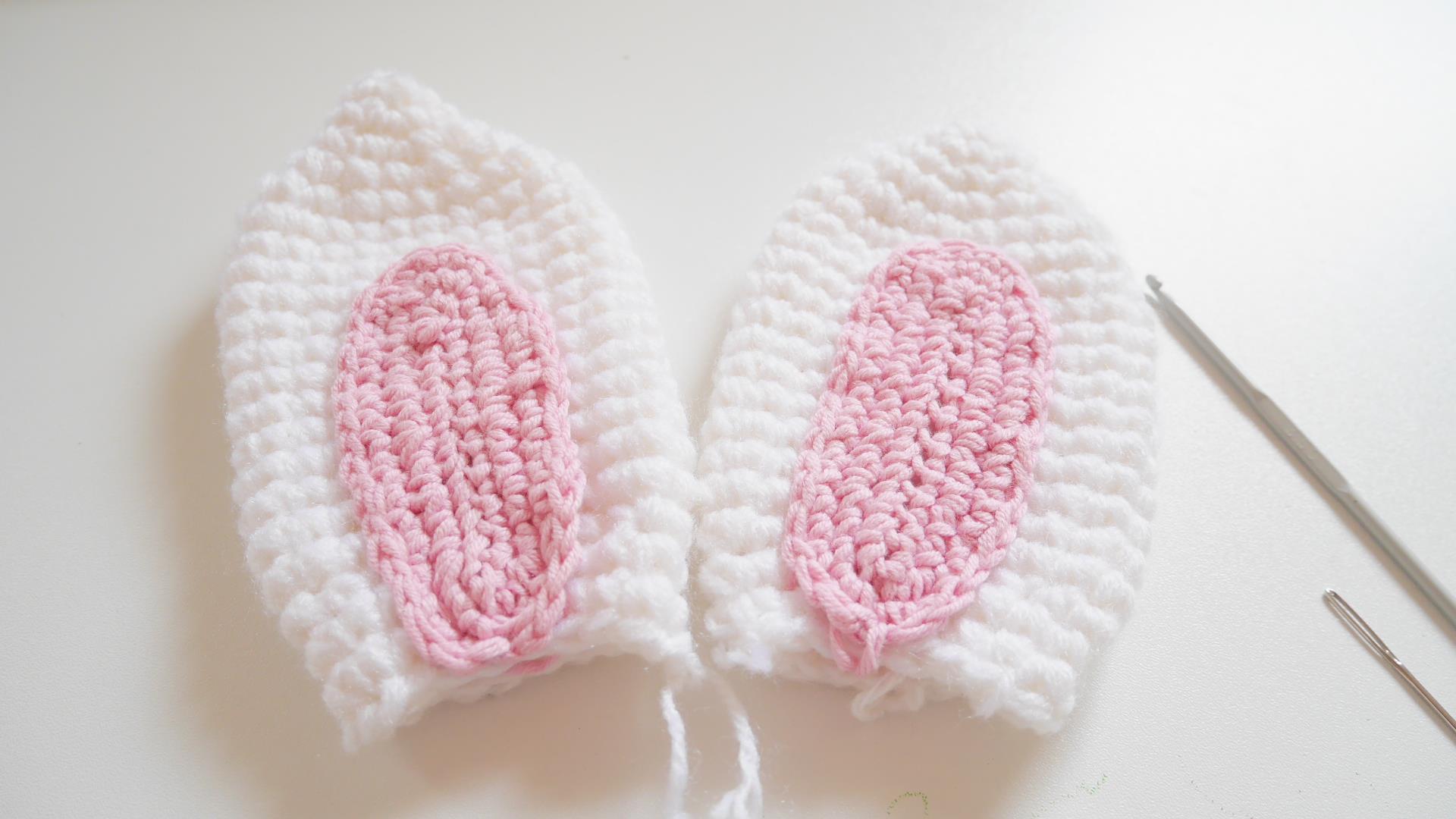 Easy crochet Easter bunny ears headband pattern Jenny & Teddy
