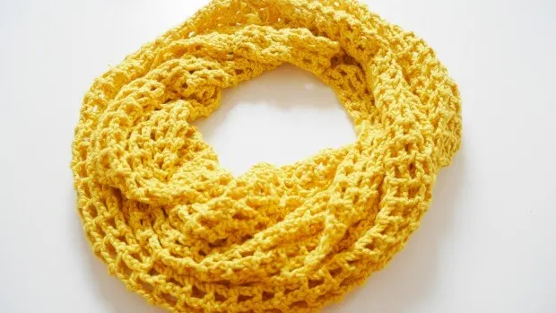 crochet lacy cowl tutorial