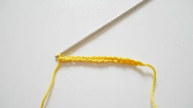 how to start crochet fodation chain