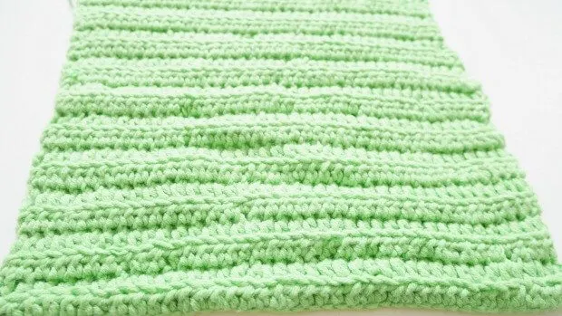 simple crochet clutch free crochet pattern