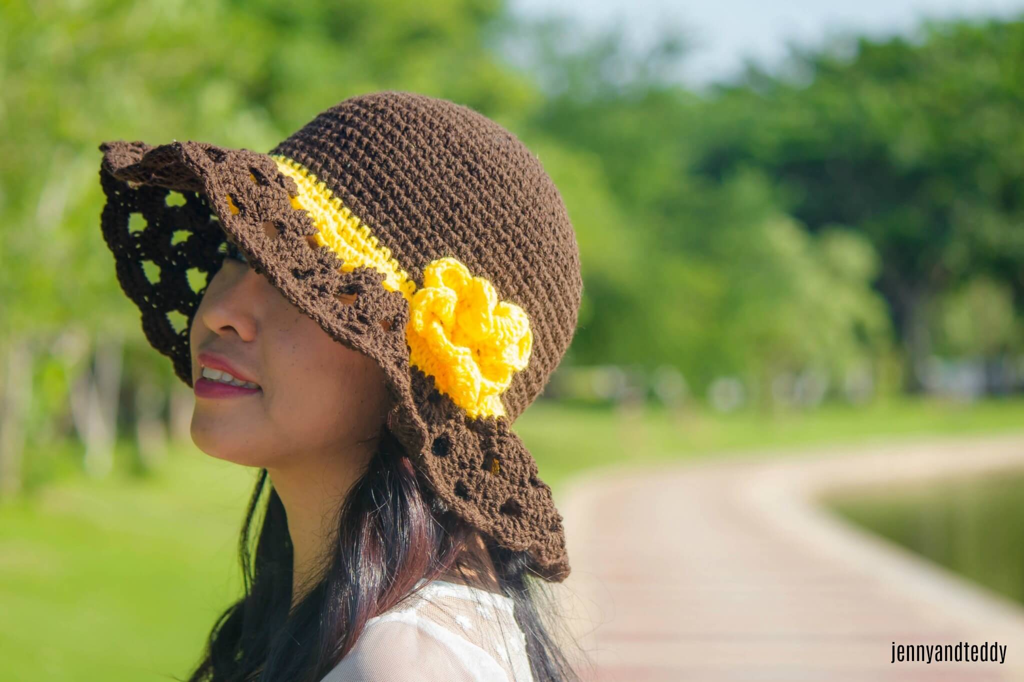 Lace brim sun hat crochet pattern Jenny & Teddy