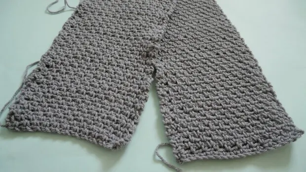 Moss stitch  crochet rectangle.