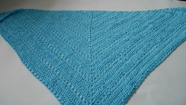 easy crochet triangle scarf 