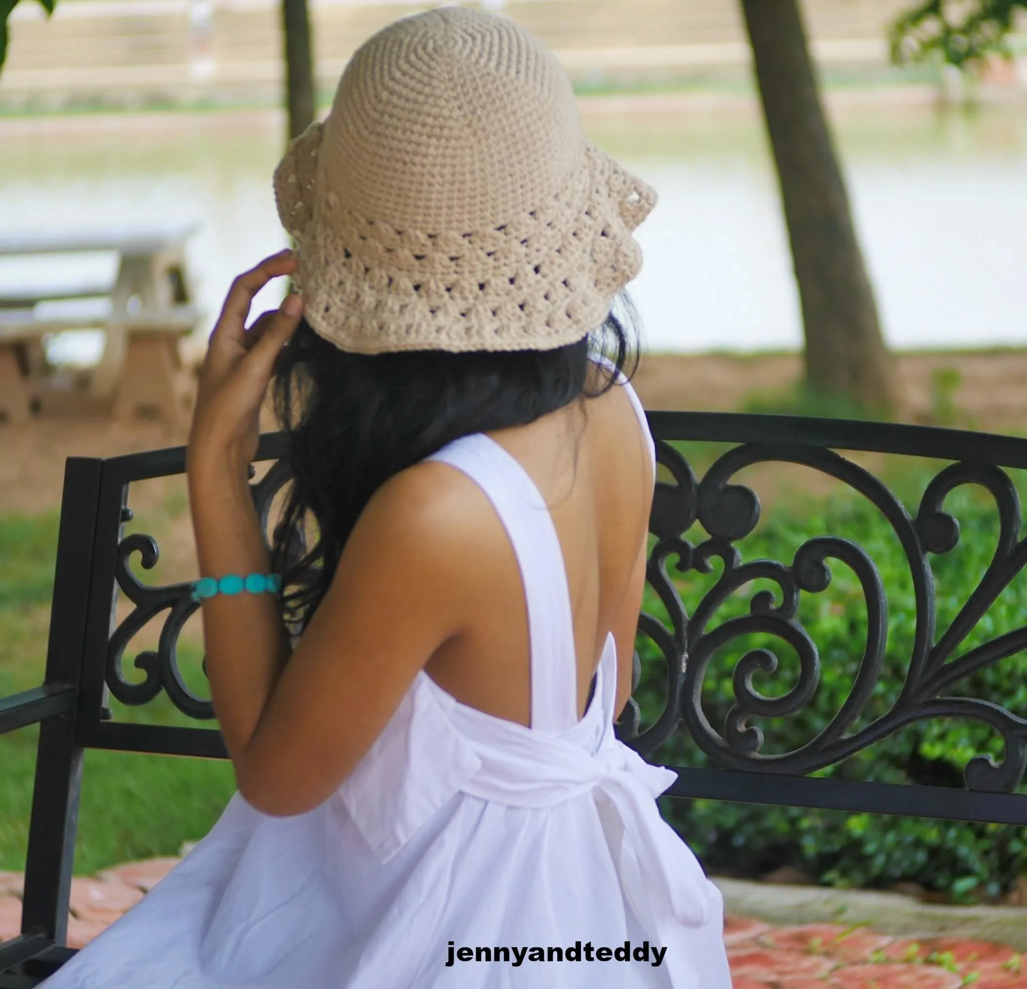 how to crochet a cotton summer bucket hat step by step for beginner.