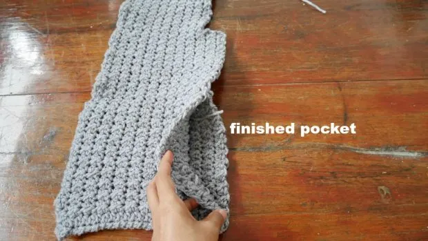 how to add pocket to crochet project