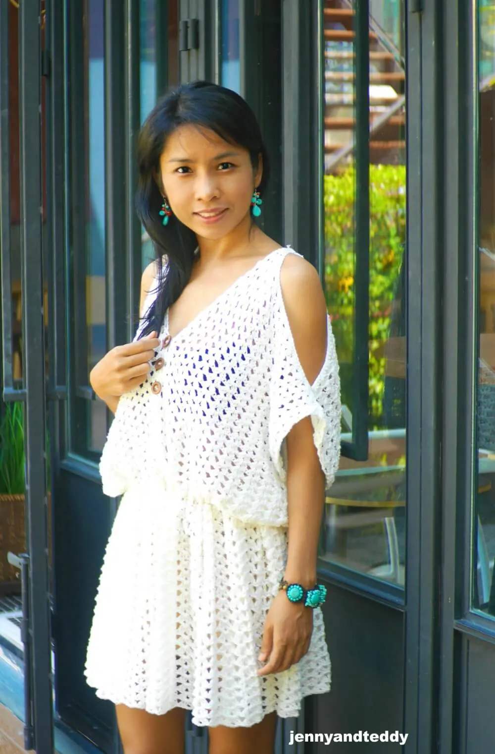 simple crochet boho mini dress free pattern.