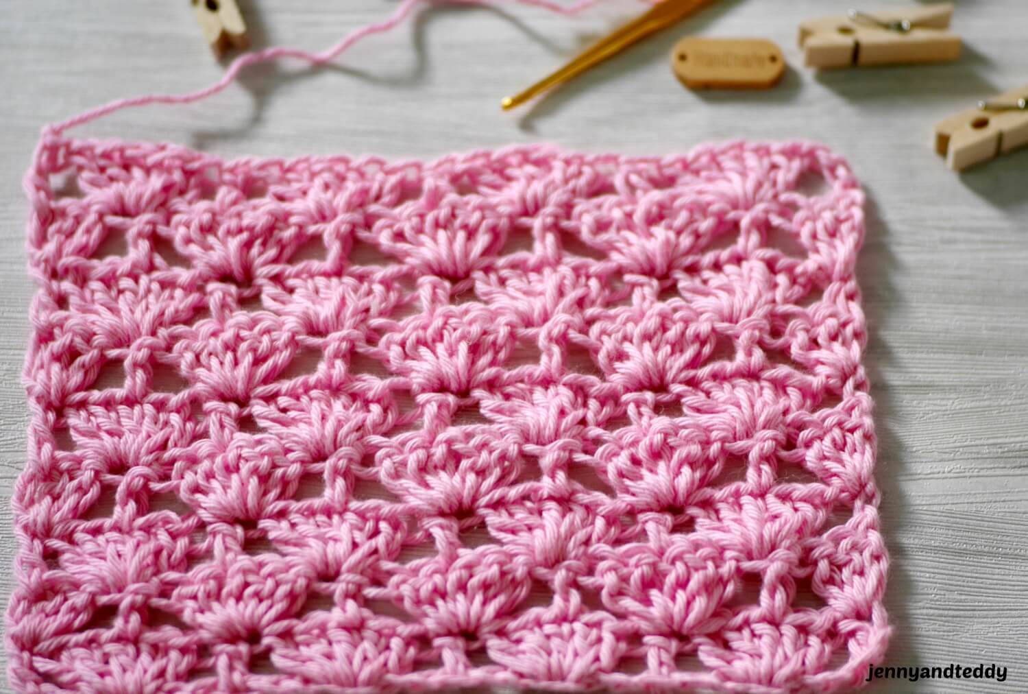 how to crochet fancy shell stitch - Jenny & Teddy