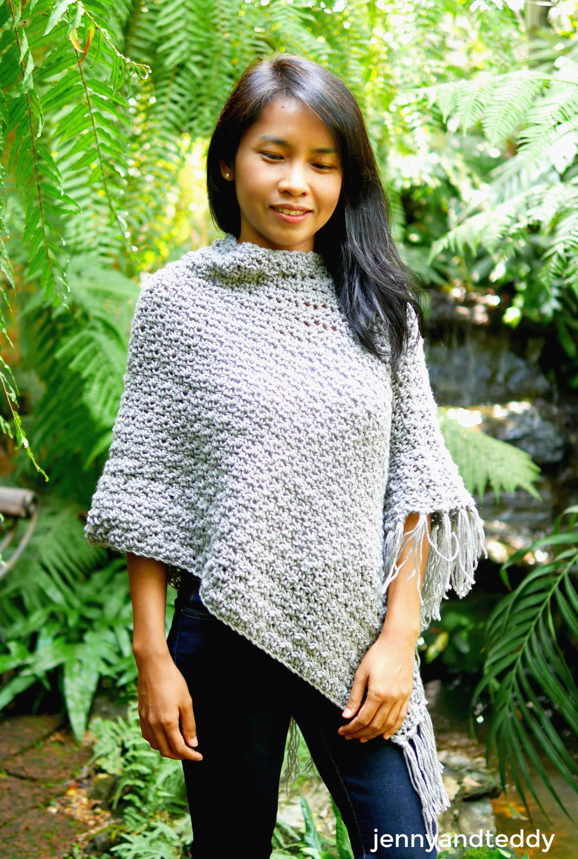 Nina chunky crochet poncho free pattern with video tutorialjennyandteddy