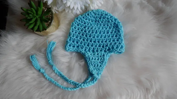 How to crochet  earflap to to a beanie hat 