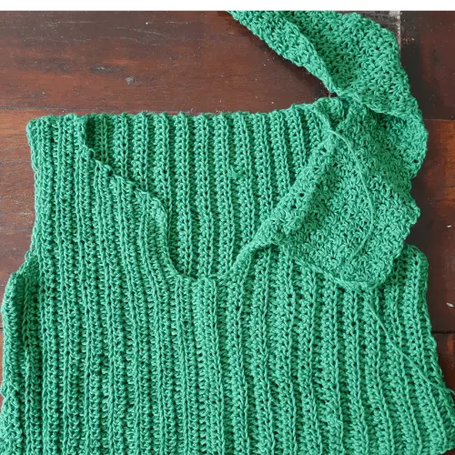 How to attach crochet collar to crochet top.