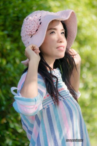 breeze granny stitch crochet hat with brim free pattern.
