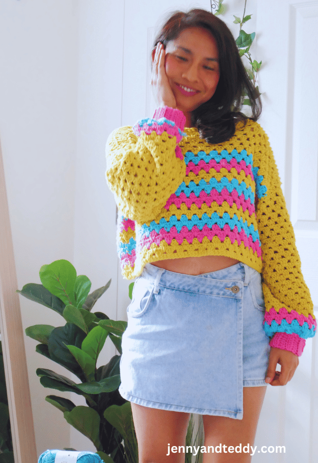 easy crochet granny stripe sweater.