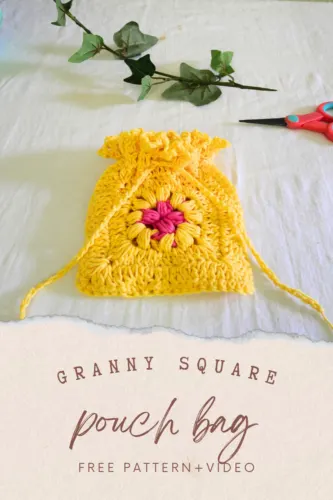 granny square crochet pouch free pattern.
